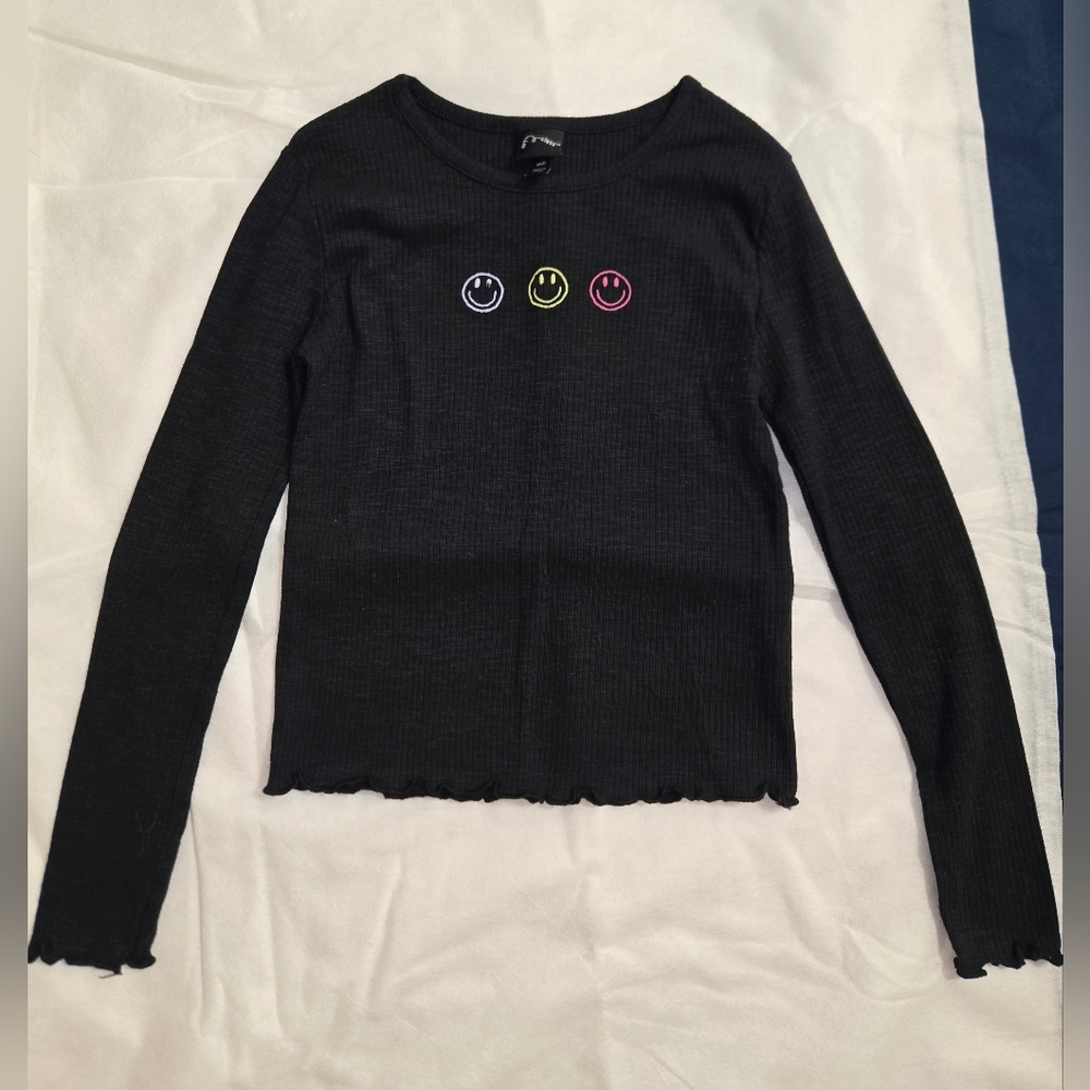 Art CLASS Black Long Sleeve Smiley Face Top